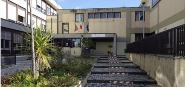 La sede dell'IIS «Benedetto Radice» di Bronte (CT)