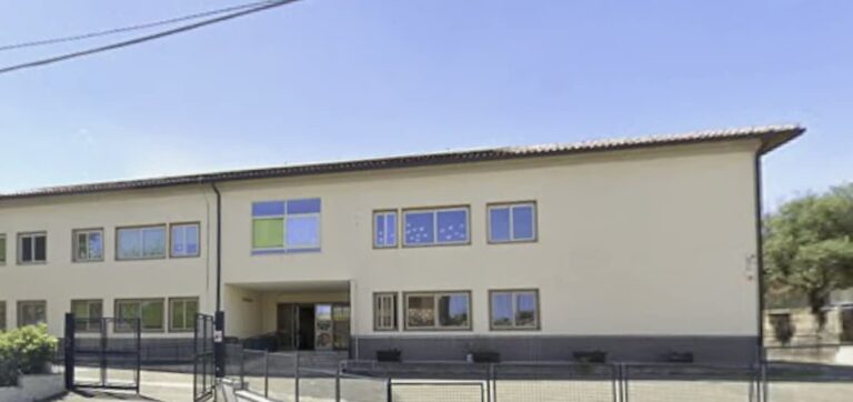 La sede dell'IC «Carlo Alberto Dalla Chiesa» di San Giovanni La Punta (CT)